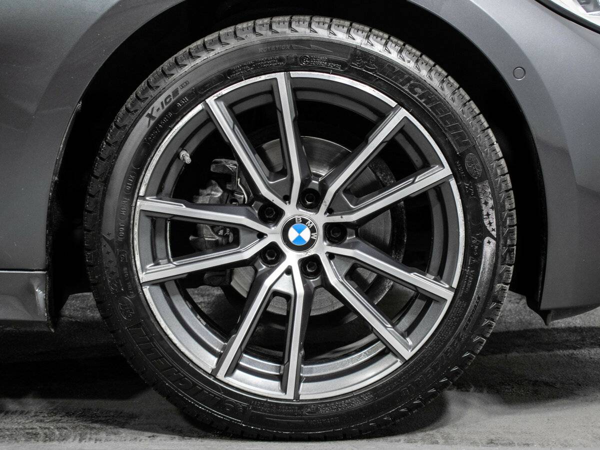 BMW 3 серии с пробегом — 2020 год. Фото: #17