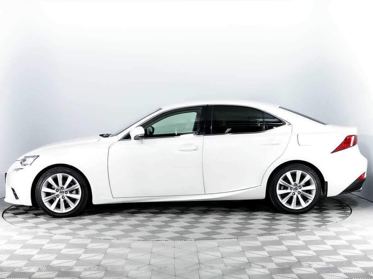 Lexus IS с пробегом — 2015 год. Фото: #7