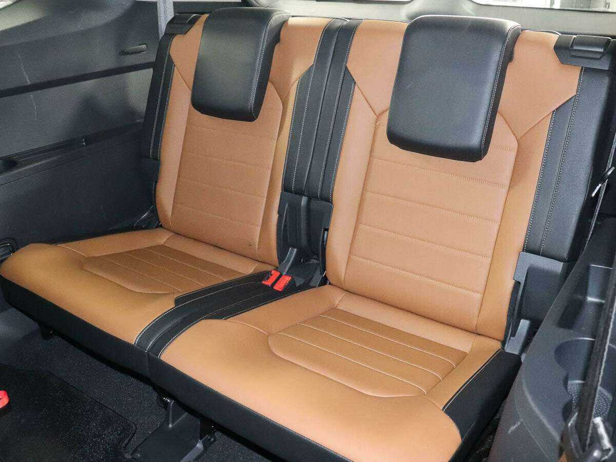 Volkswagen Teramont с пробегом — 2018 год. Фото: #9
