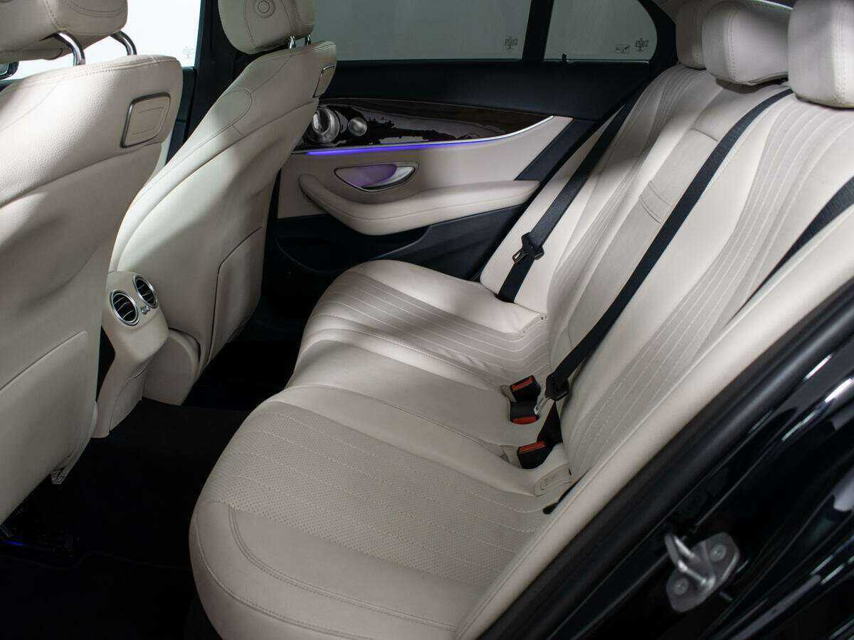 Mercedes-Benz E-Класс с пробегом — 2017 год. Фото: #7