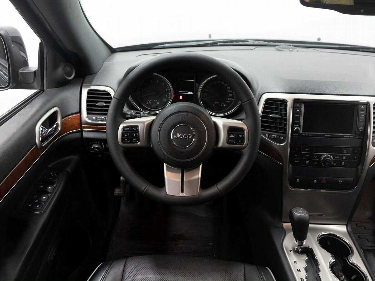 Jeep Grand Cherokee с пробегом — 2010 год. Фото: #16
