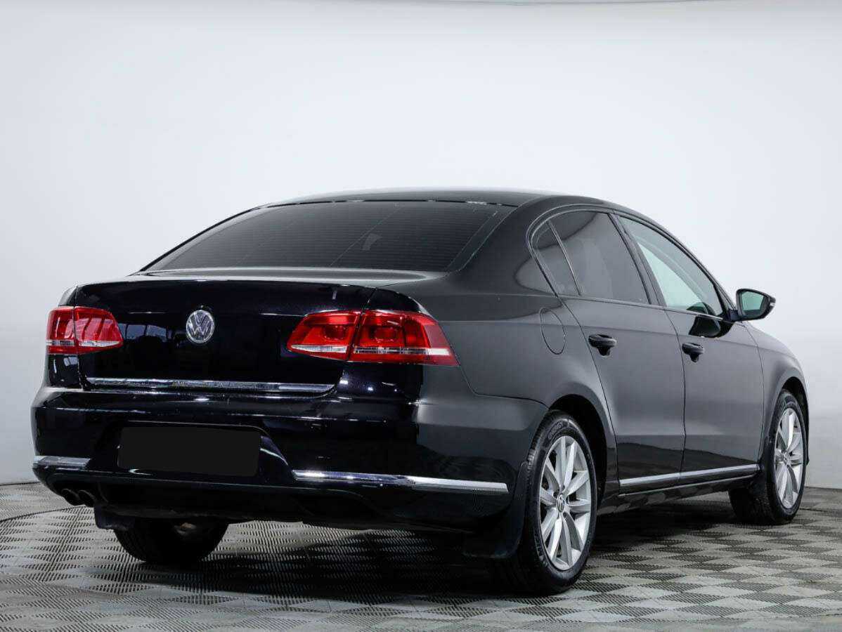 Volkswagen Passat с пробегом — 2011 год. Фото: #3
