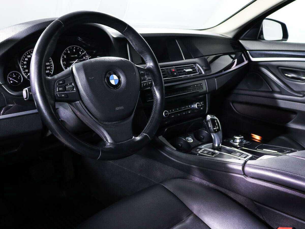 BMW 5 серии с пробегом — 2014 год. Фото: #12