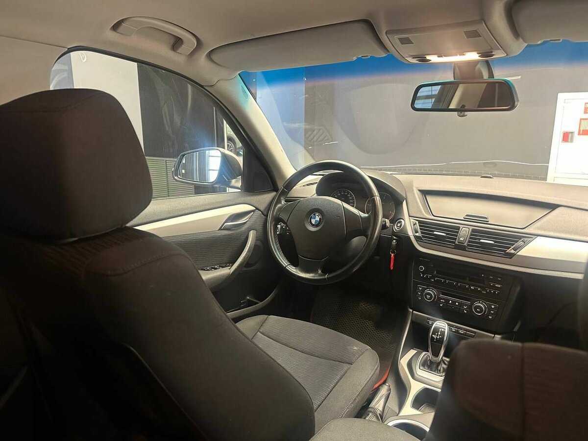 BMW X1 с пробегом — 2013 год. Фото: #8