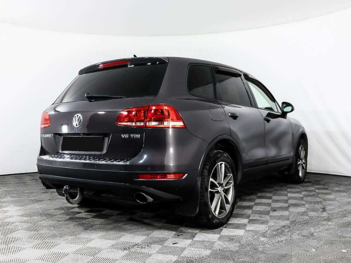 Volkswagen Touareg с пробегом — 2011 год. Фото: #4