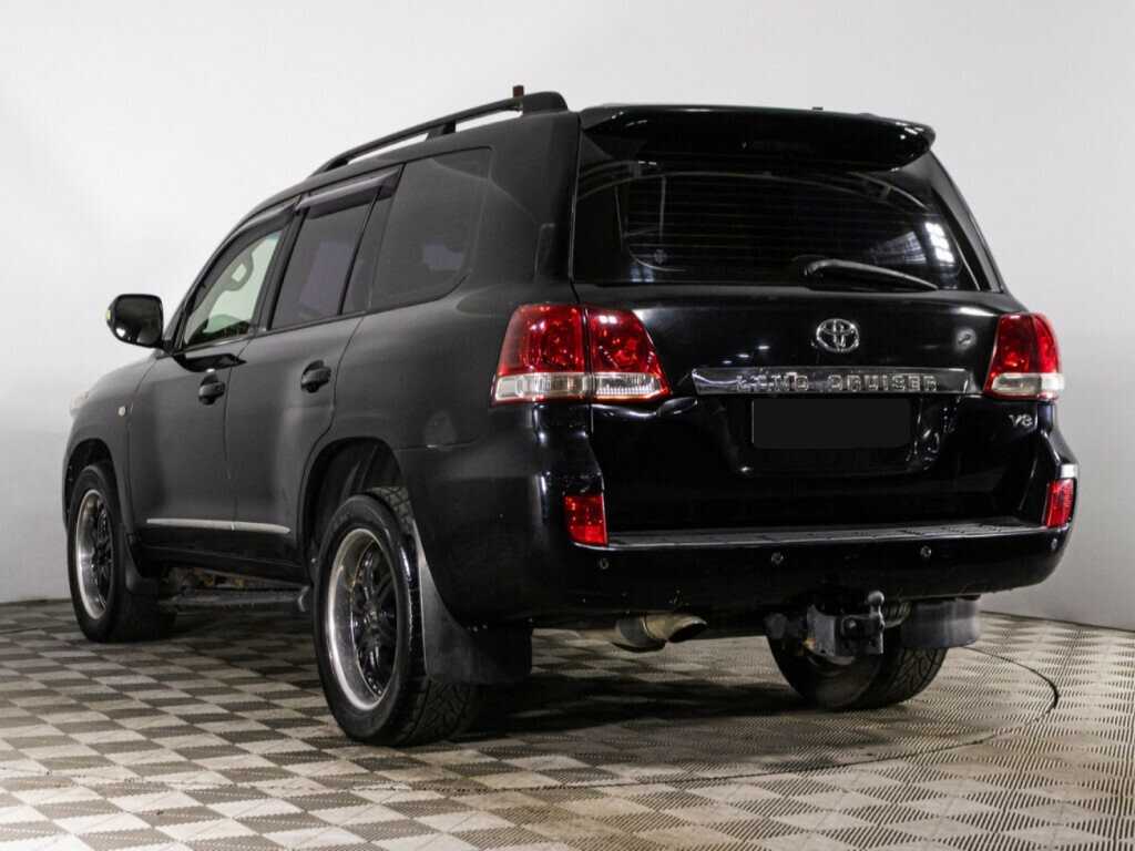 Toyota Land Cruiser с пробегом — 2010 год. Фото: #5