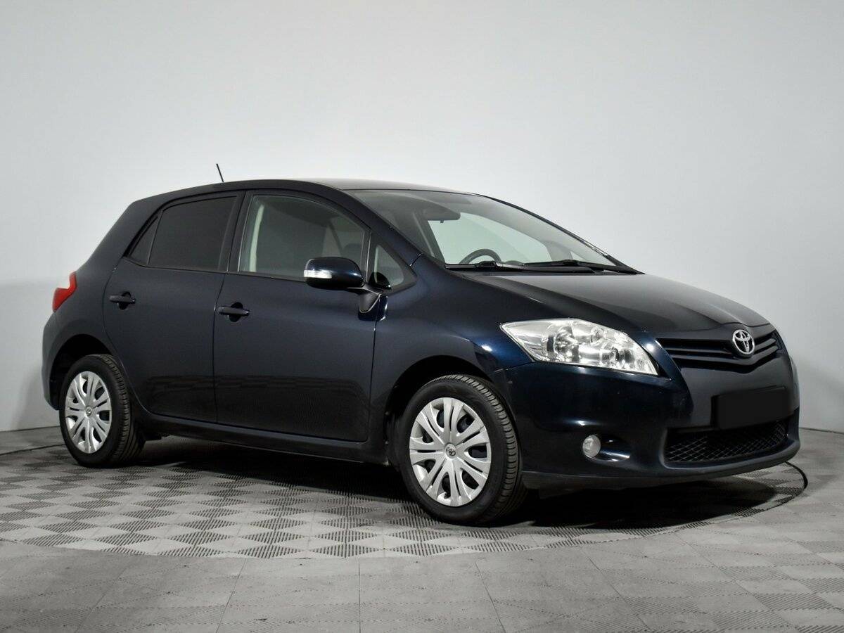 Toyota Auris с пробегом — 2012 год. Фото: #2