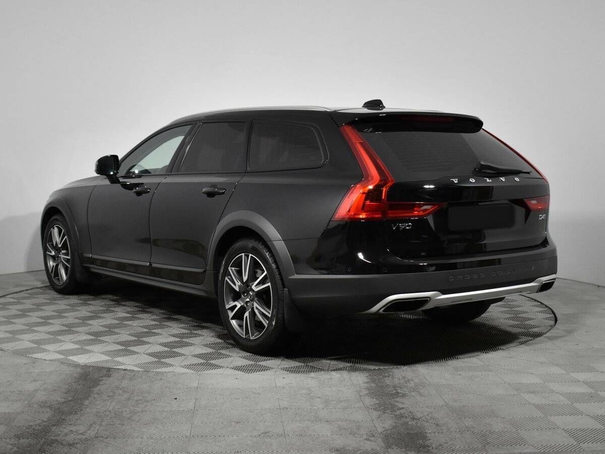 Volvo V90 Cross Country с пробегом — 2017 год. Фото: #6