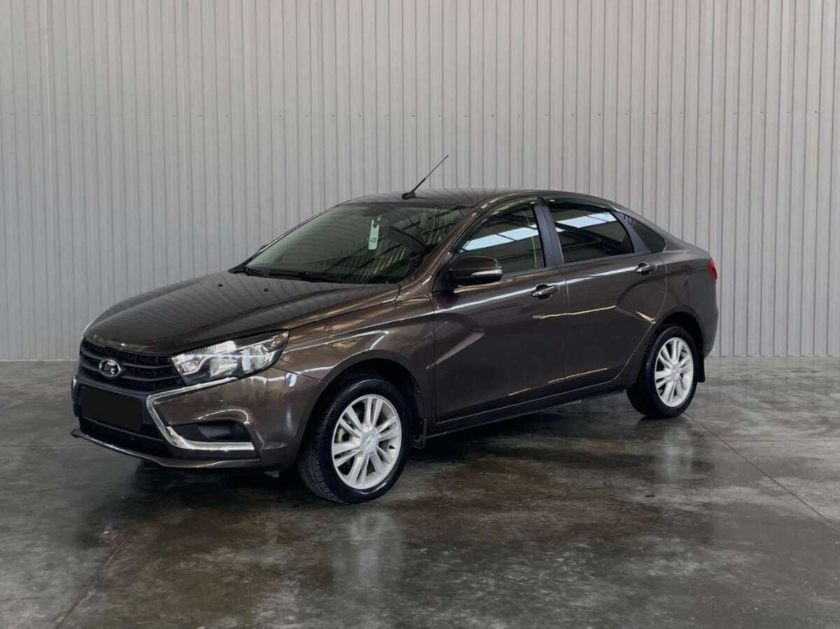 Lada (ВАЗ) Vesta с пробегом — 2018 год. Посмотреть фото