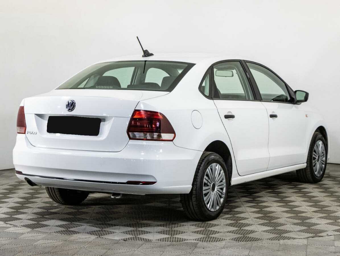 Volkswagen Polo с пробегом — 2020 год. Фото: #4