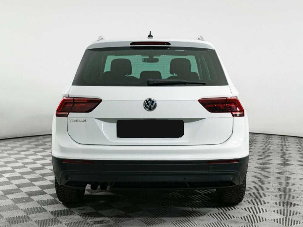 Volkswagen Tiguan с пробегом — 2018 год. Фото: #4
