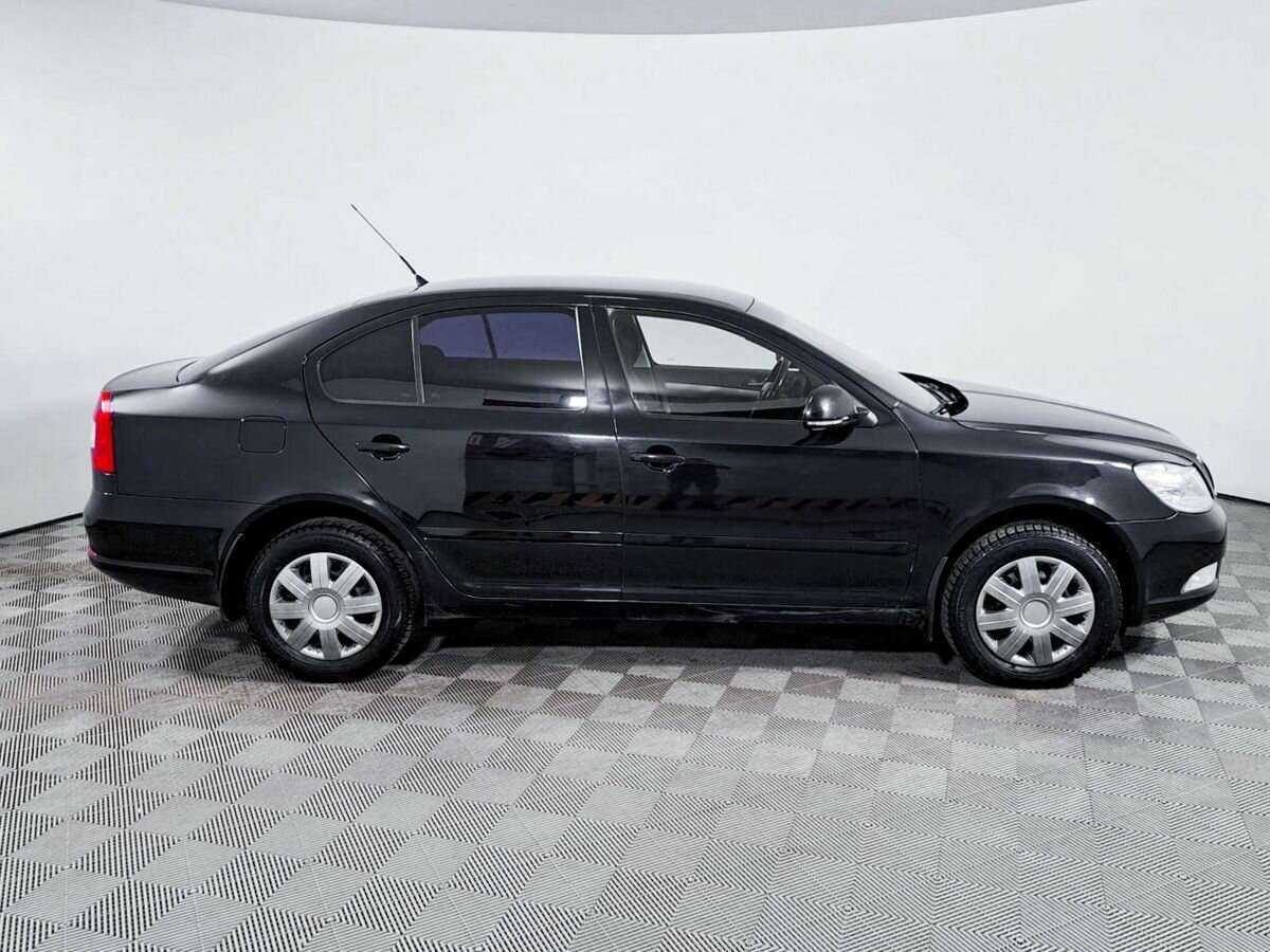 Skoda Octavia с пробегом — 2011 год. Фото: #3