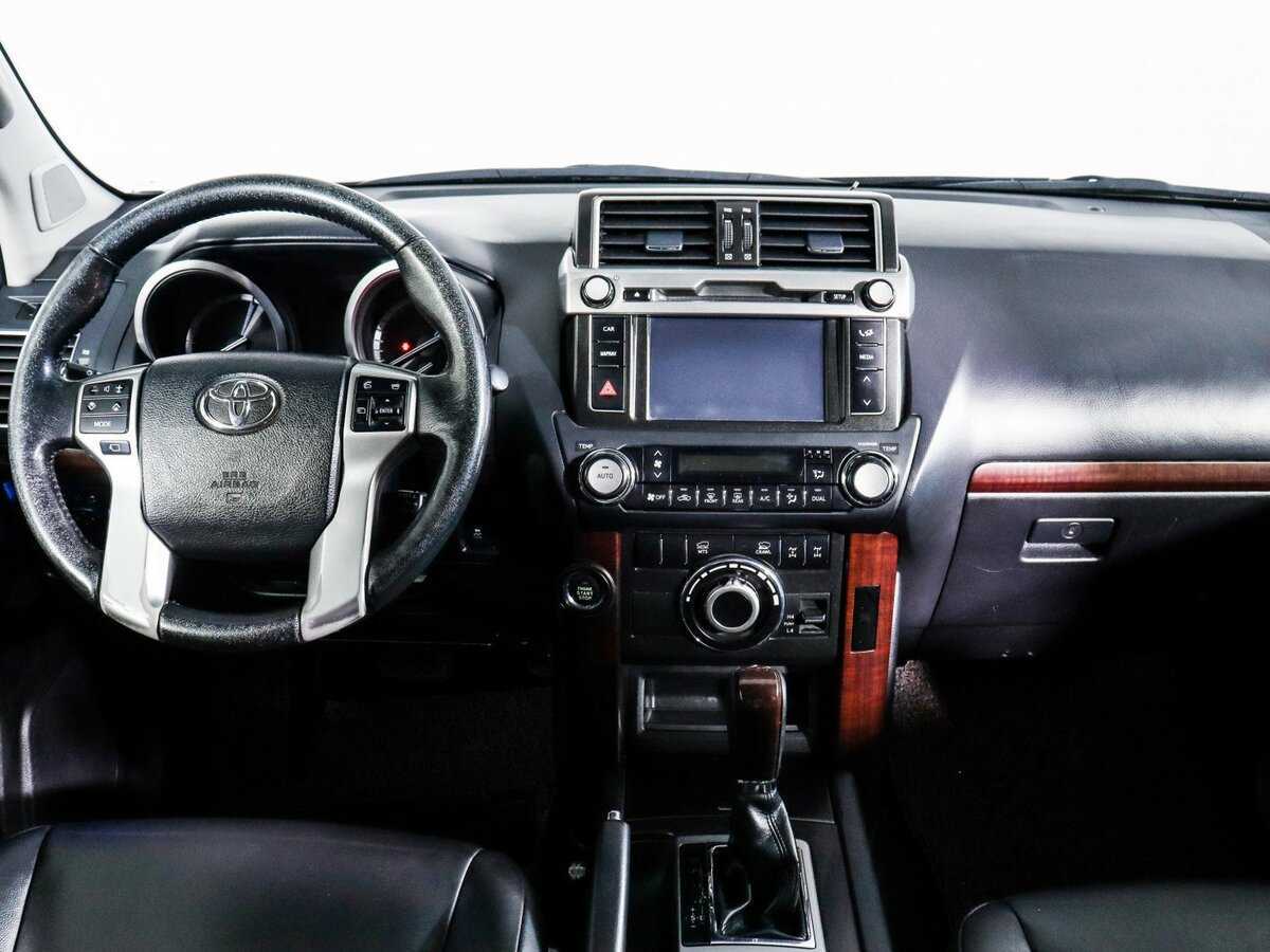 Toyota Land Cruiser Prado с пробегом — 2013 год. Фото: #11