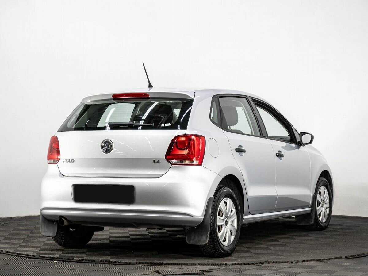 Volkswagen Polo с пробегом — 2011 год. Фото: #3