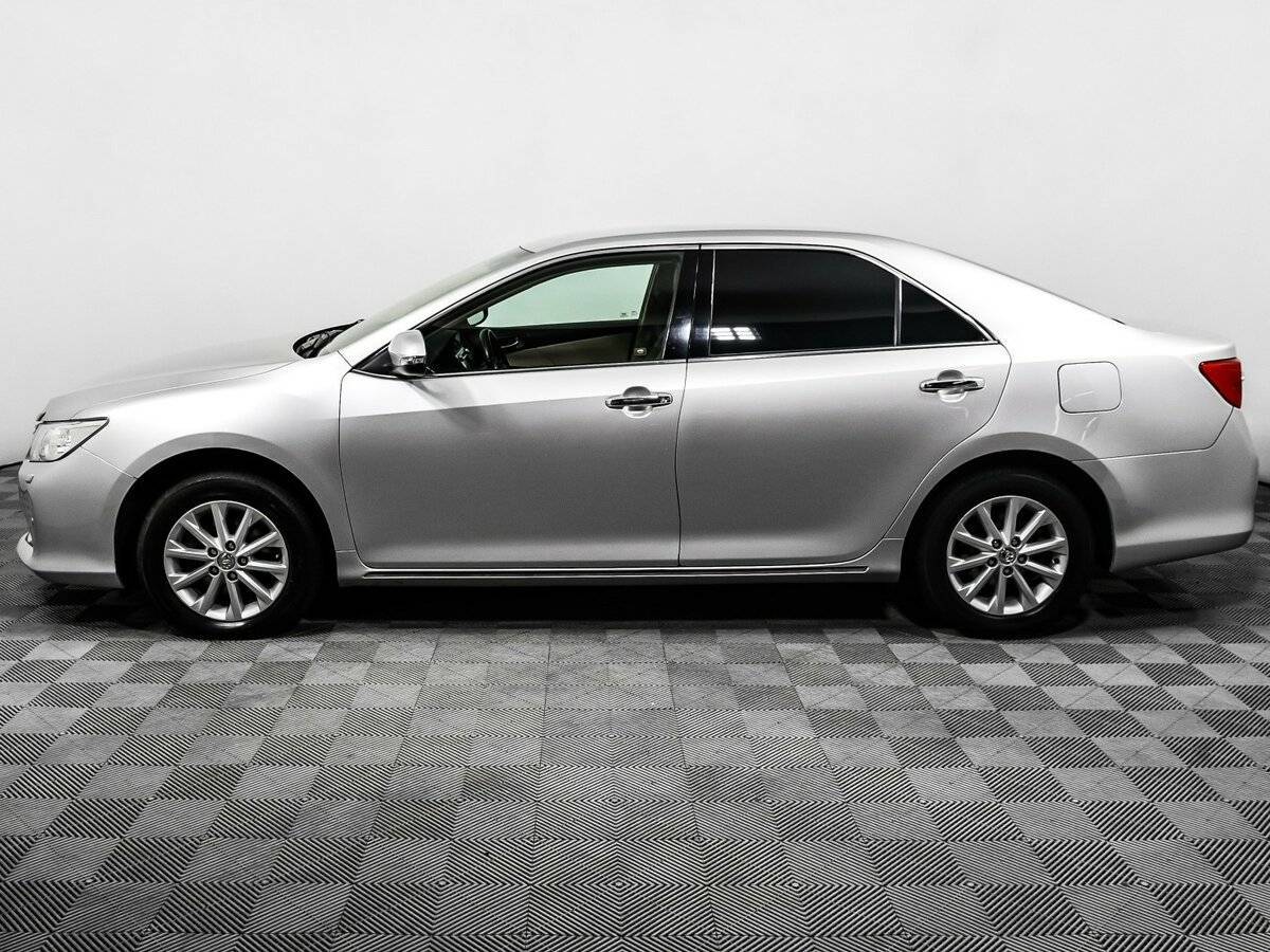 Toyota Camry с пробегом — 2012 год. Фото: #7