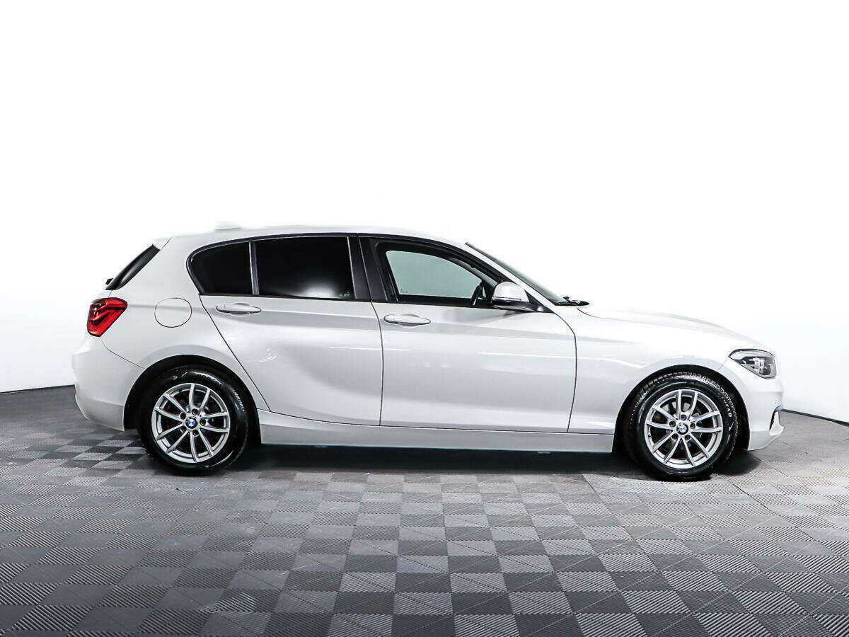 BMW 1 серии с пробегом — 2017 год. Фото: #1