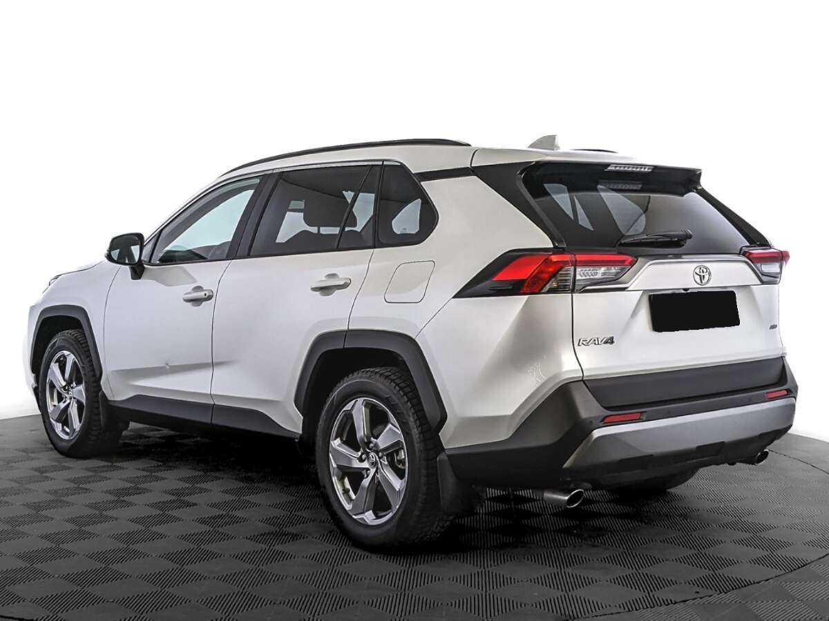 Toyota RAV4 с пробегом — 2020 год. Фото: #6