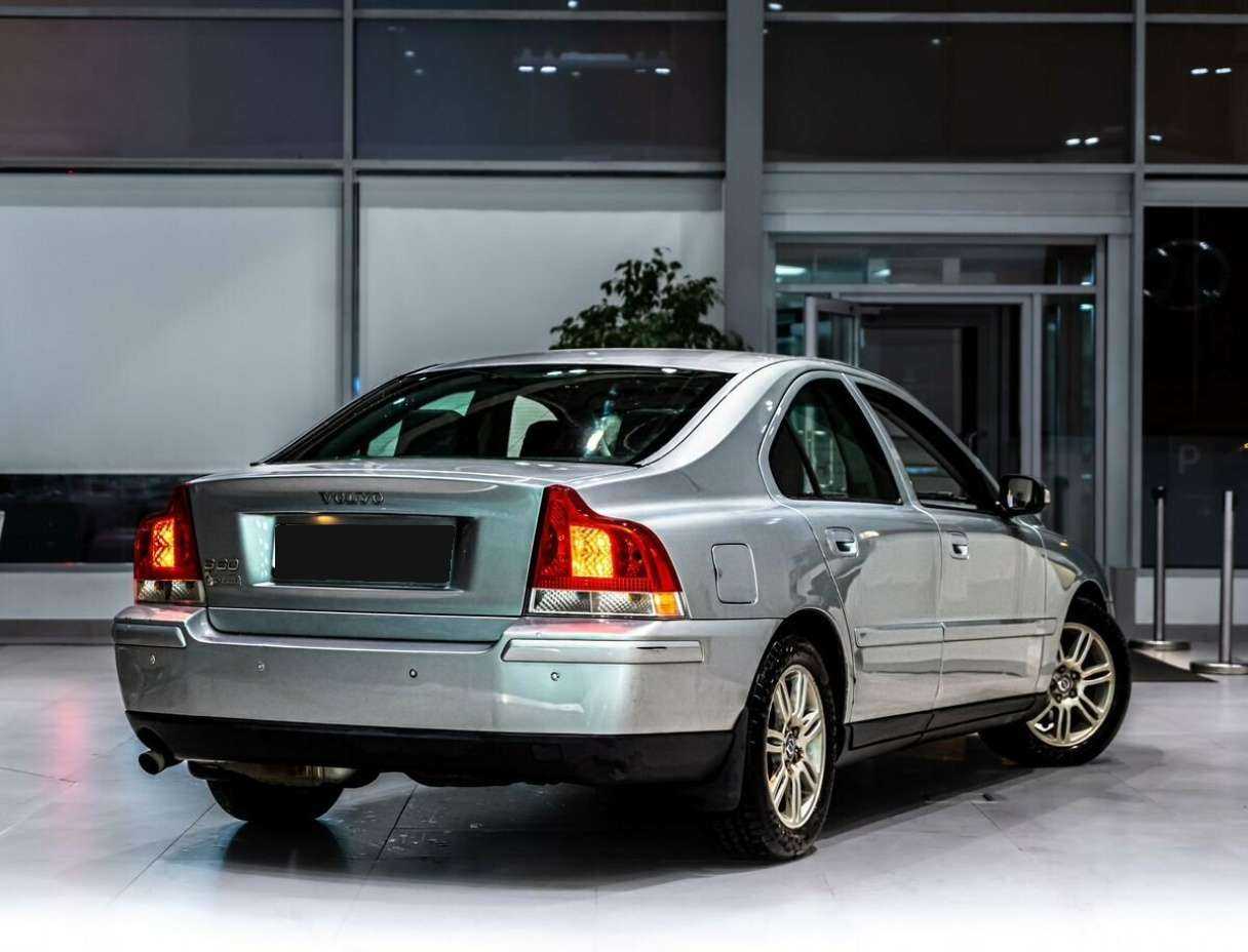 Volvo S60 с пробегом — 2008 год. Фото: #2