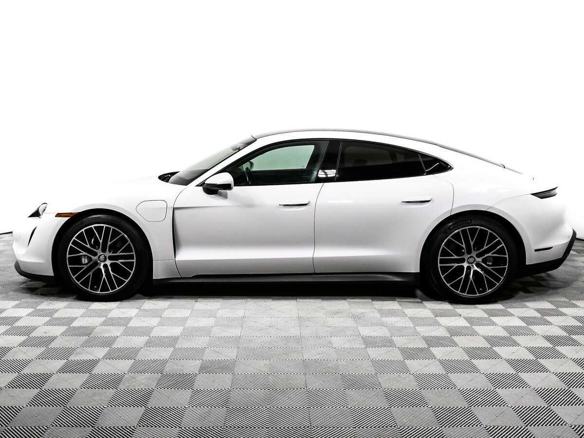 Porsche Taycan с пробегом — 2021 год. Фото: #7