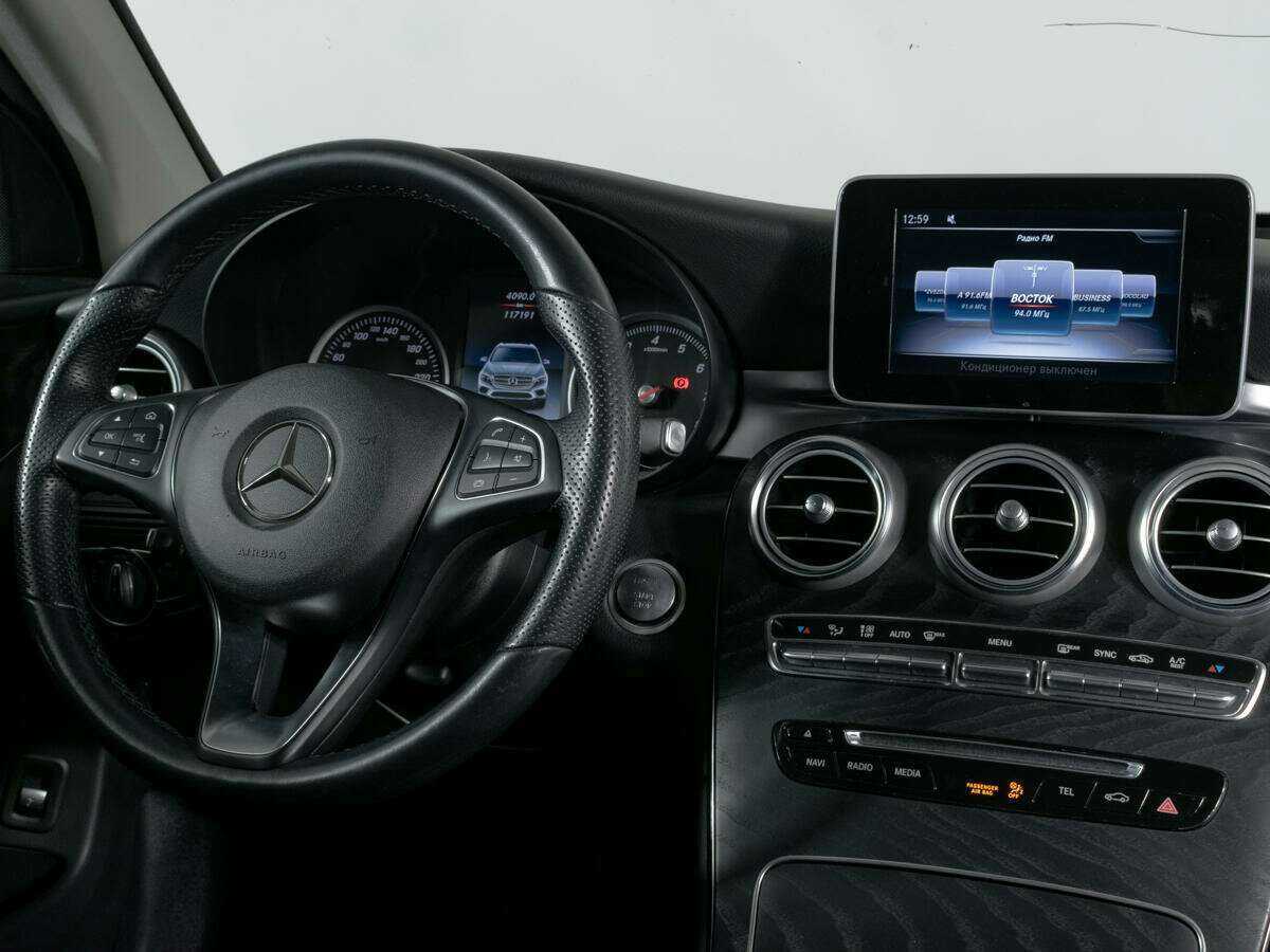 Mercedes-Benz GLC с пробегом — 2019 год. Фото: #10