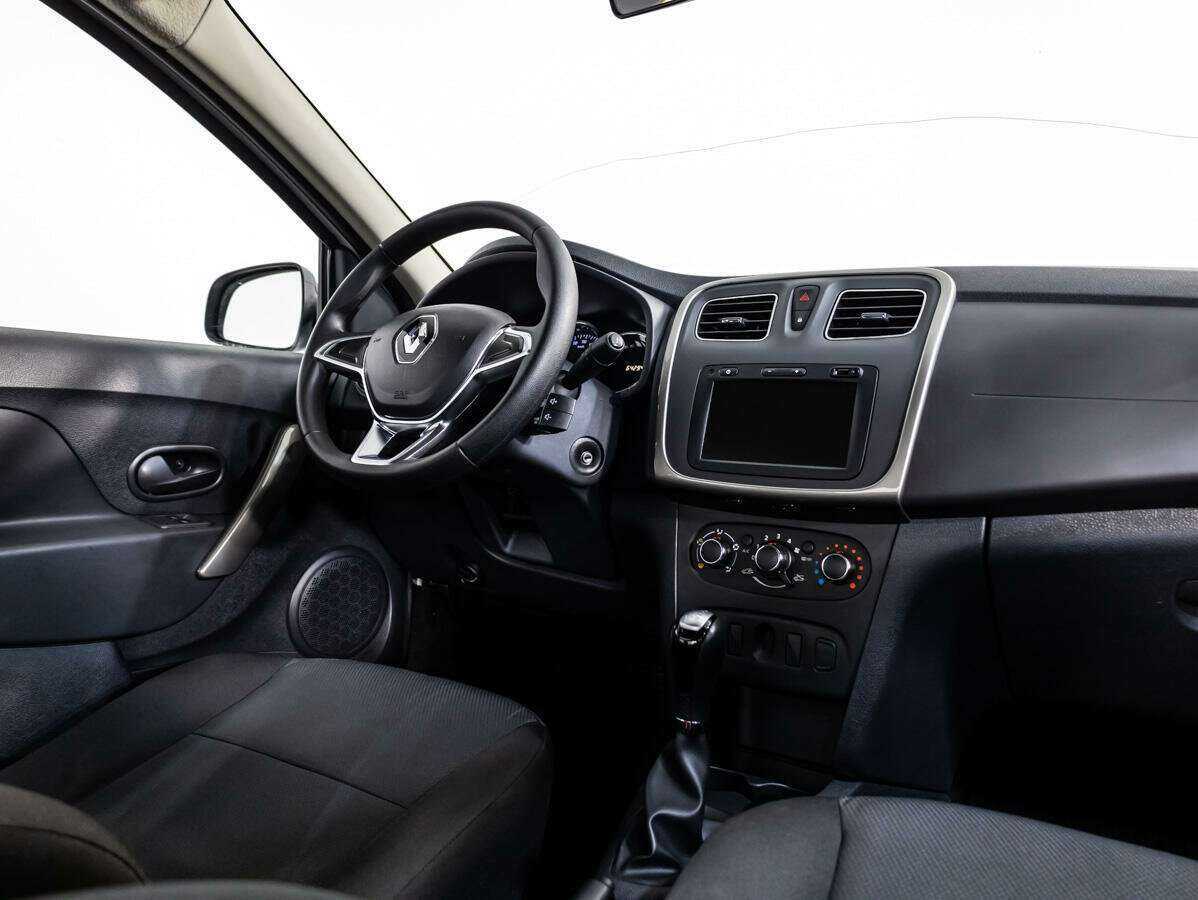 Renault Logan с пробегом — 2019 год. Фото: #7