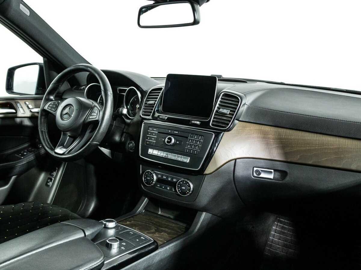 Mercedes-Benz GLS с пробегом — 2018 год. Фото: #8