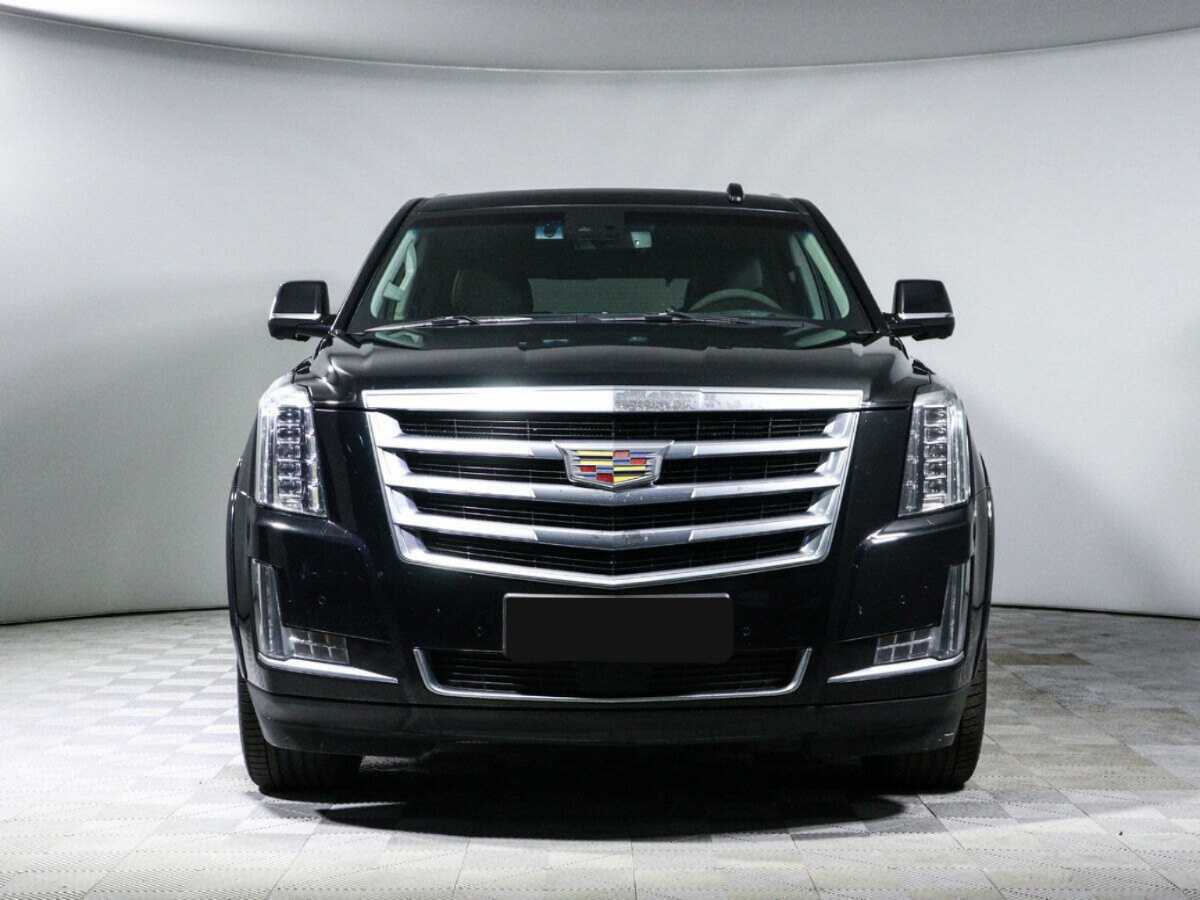 Cadillac Escalade с пробегом — 2016 год. Фото: #1