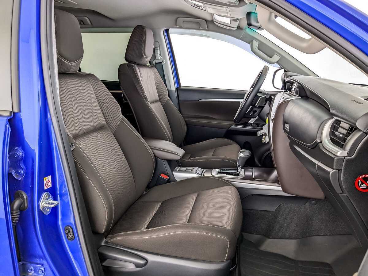 Toyota Fortuner с пробегом — 2019 год. Фото: #18