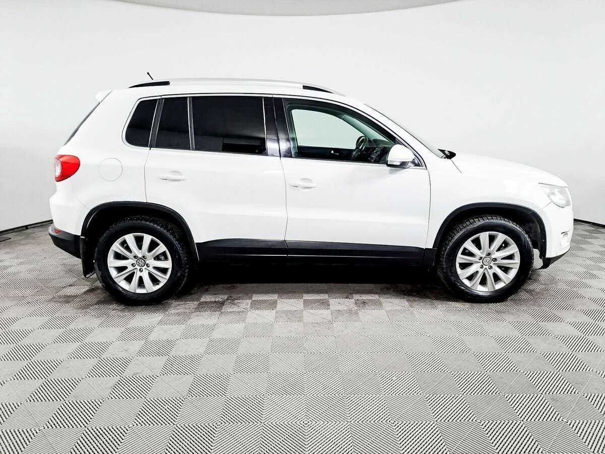 Volkswagen Tiguan с пробегом — 2010 год. Фото: #3
