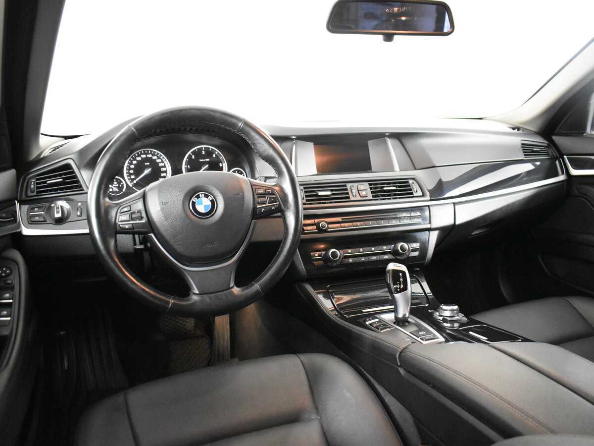 BMW 5 серии с пробегом — 2016 год. Фото: #10