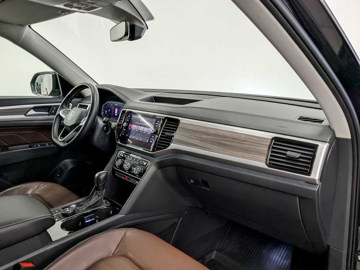 Volkswagen Teramont с пробегом — 2021 год. Фото: #9