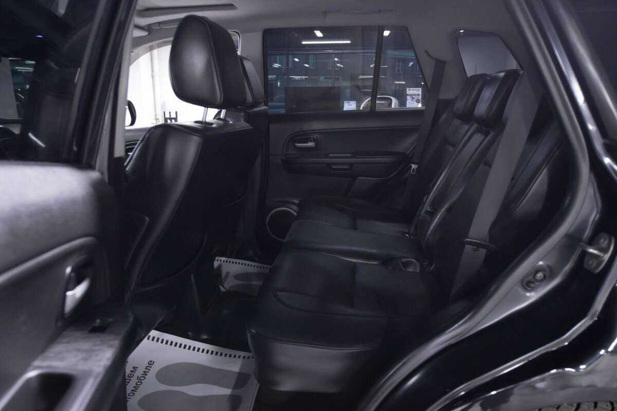 Suzuki Grand Vitara с пробегом — 2010 год. Фото: #11
