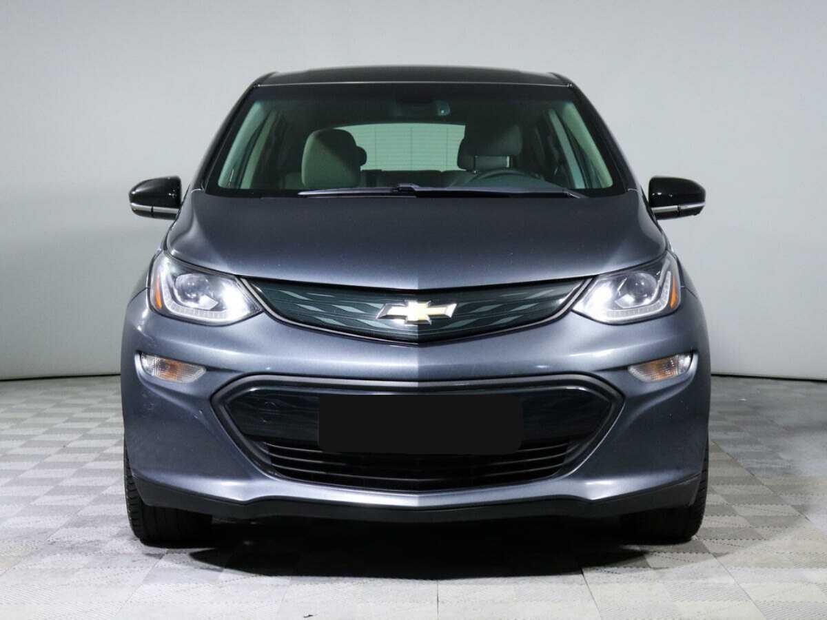 Chevrolet Bolt с пробегом — 2017 год. Фото: #1