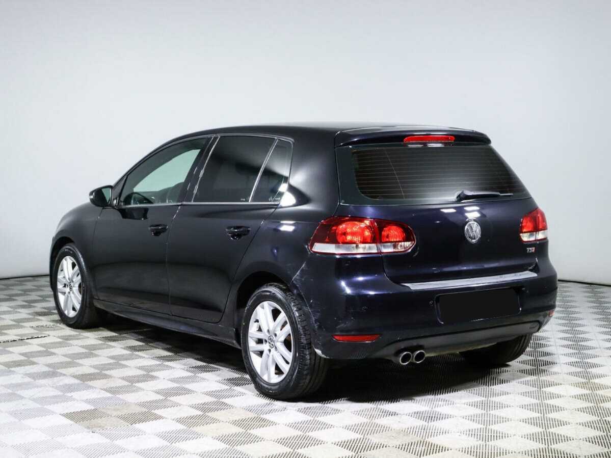 Volkswagen Golf с пробегом — 2009 год. Фото: #6