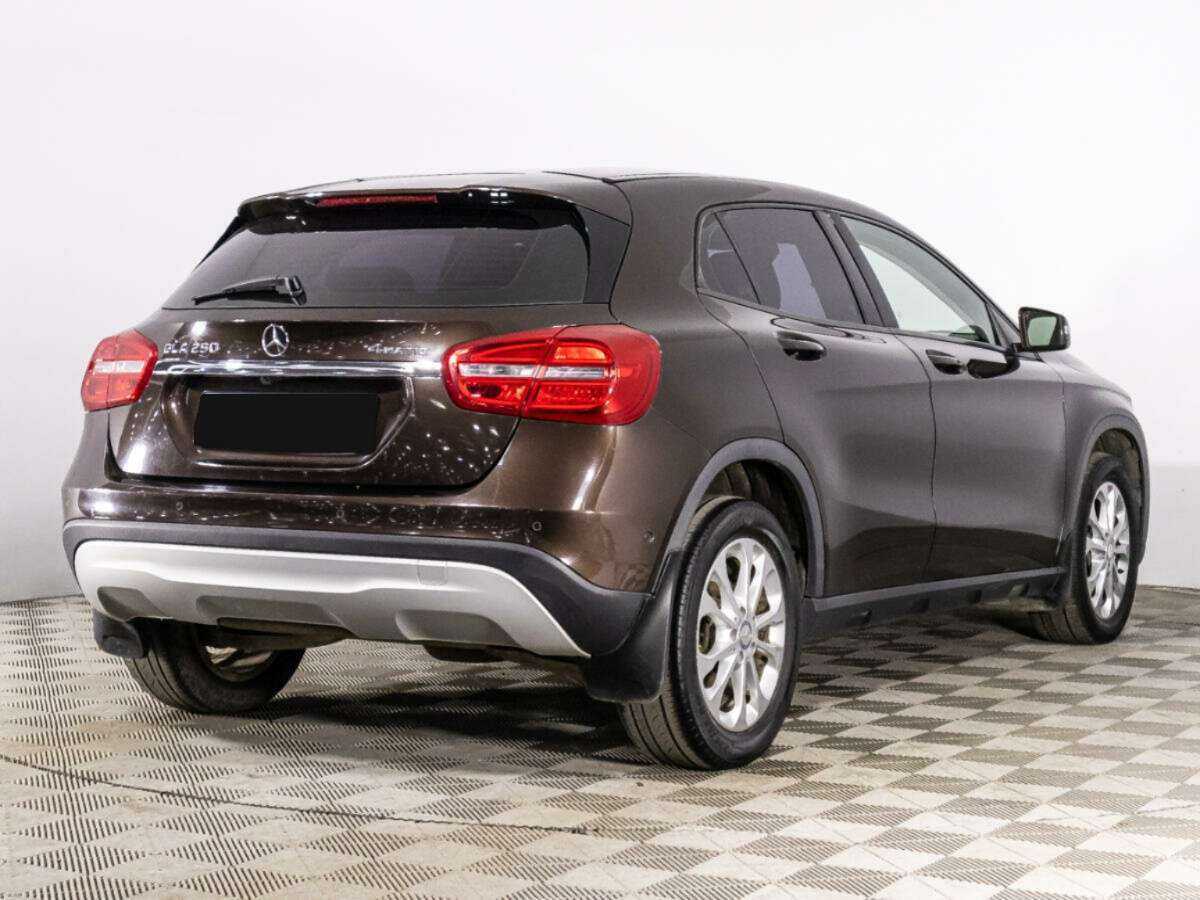 Mercedes-Benz GLA с пробегом — 2014 год. Фото: #4