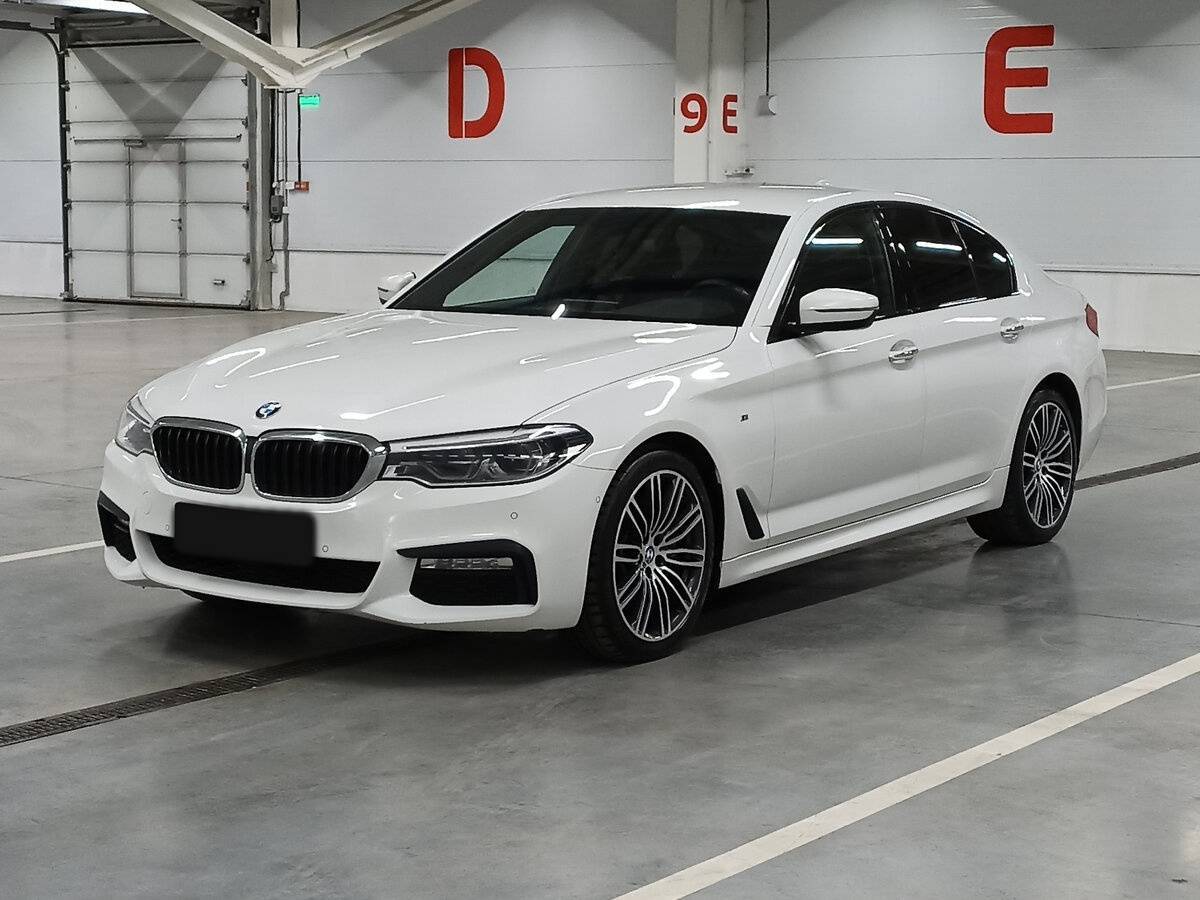 BMW 5 серии с пробегом — 2018 год. Фото: #0