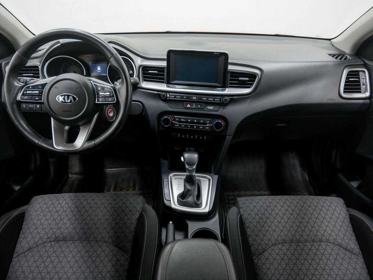 Kia Ceed с пробегом — 2019 год. Фото: #12