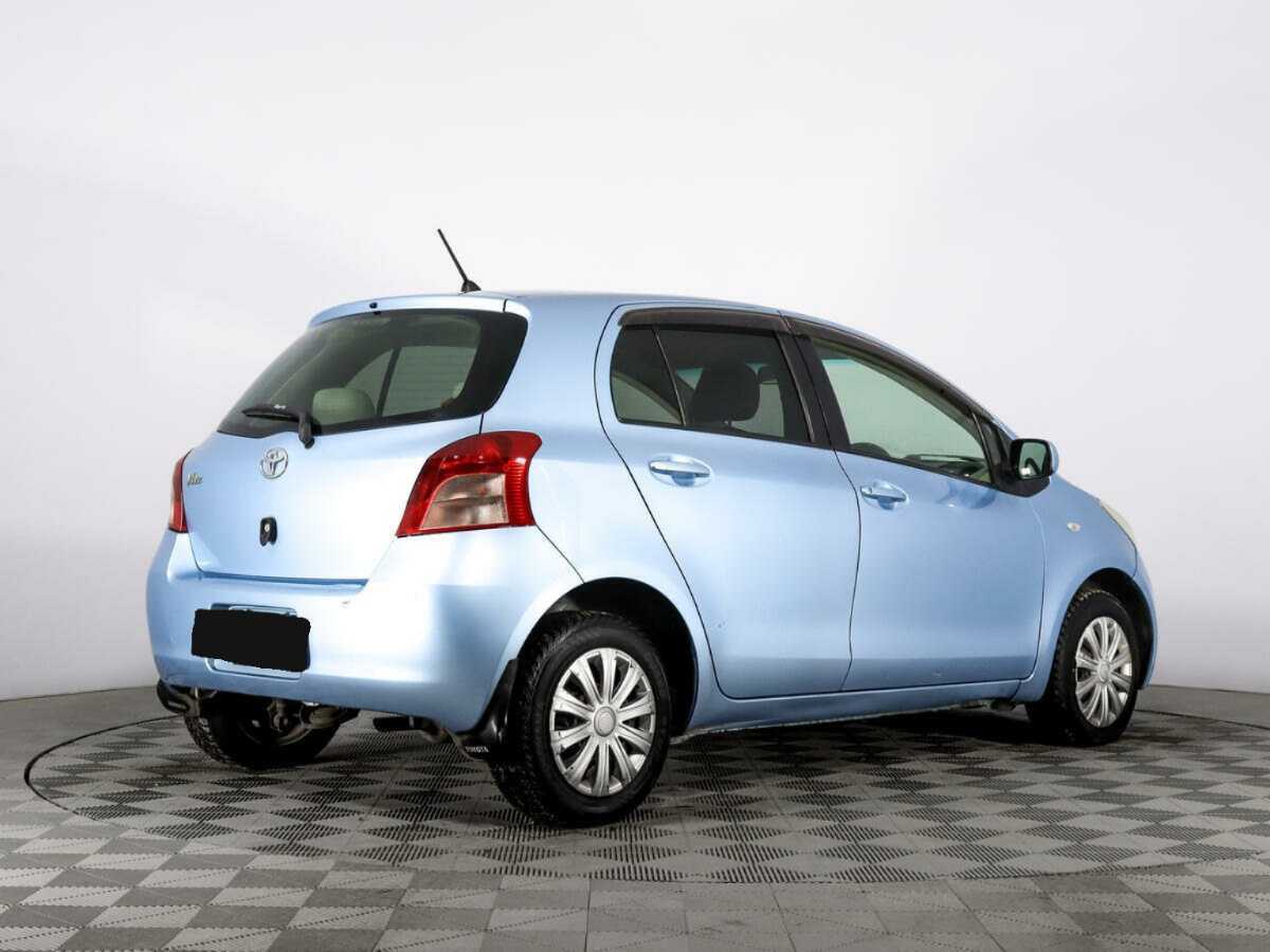 Toyota Vitz с пробегом — 2005 год. Фото: #4