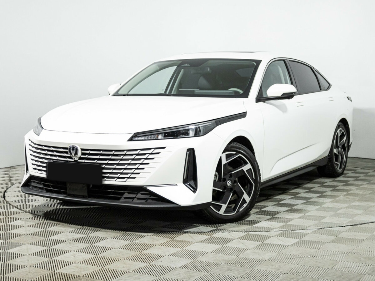 Changan Lamore с пробегом — 2023 год. Посмотреть фото
