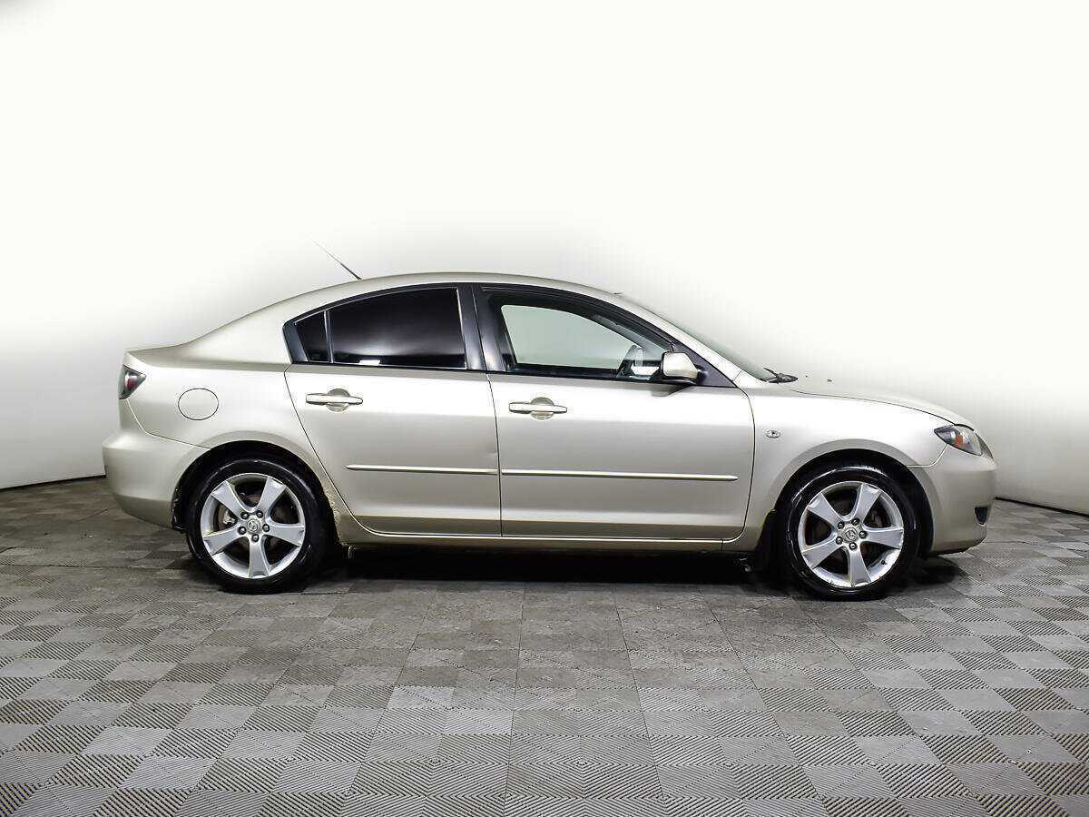 Mazda 3 с пробегом — 2008 год. Фото: #2