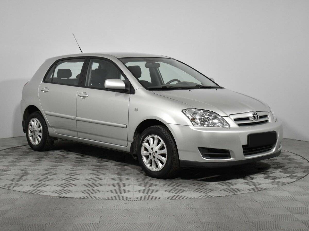 Toyota Corolla с пробегом — 2005 год. Фото: #2