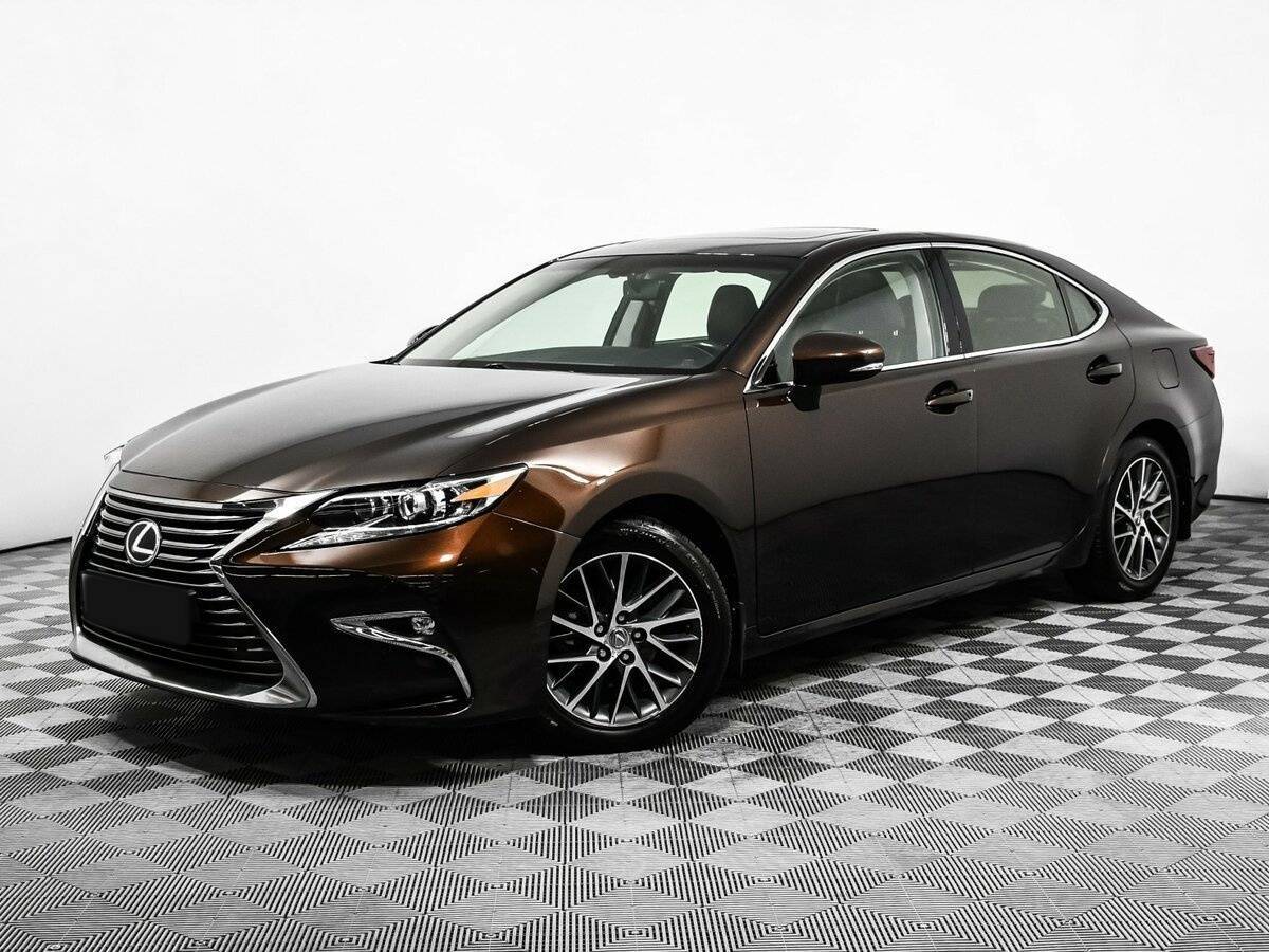 Lexus ES с пробегом — 2016 год. Фото: #0