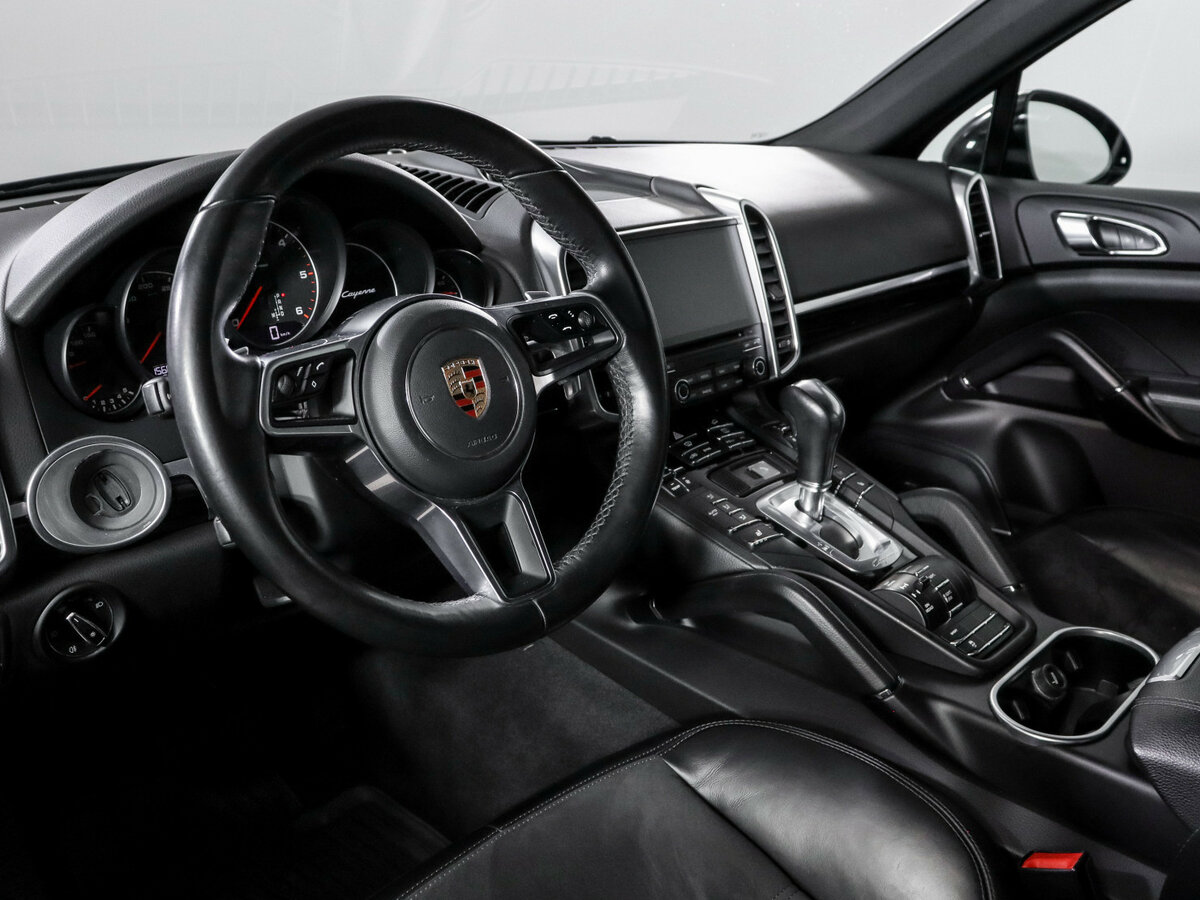 Porsche Cayenne с пробегом — 2017 год. Фото: #13