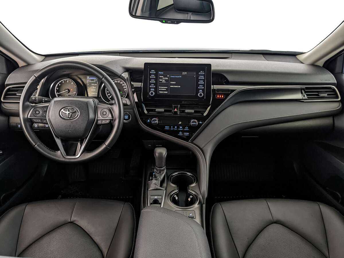 Toyota Camry с пробегом — 2022 год. Фото: #9