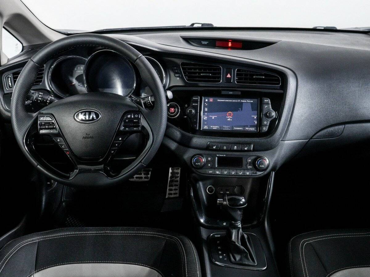 Kia Ceed с пробегом — 2013 год. Фото: #5