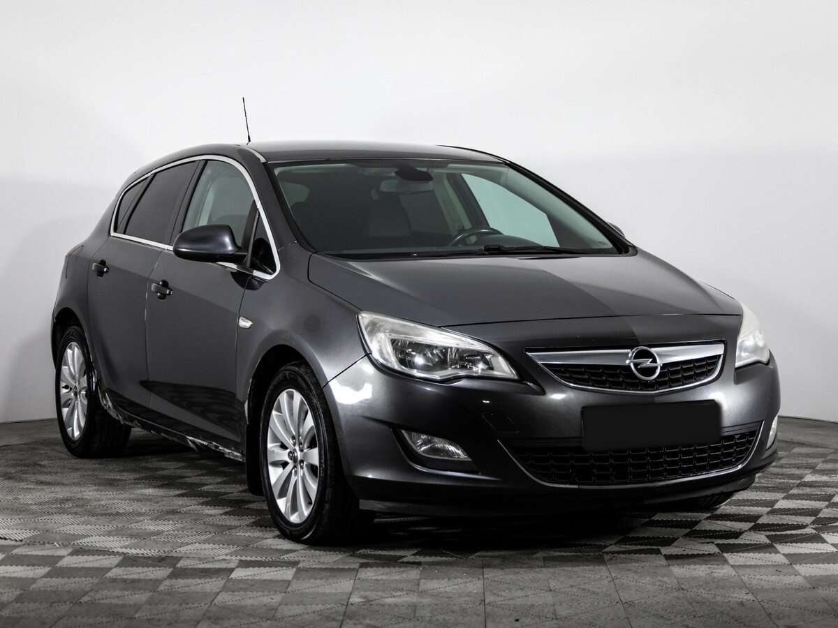 Opel Astra с пробегом — 2010 год. Фото: #2