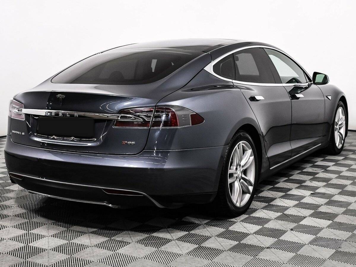 Tesla Model S с пробегом — 2013 год. Фото: #4