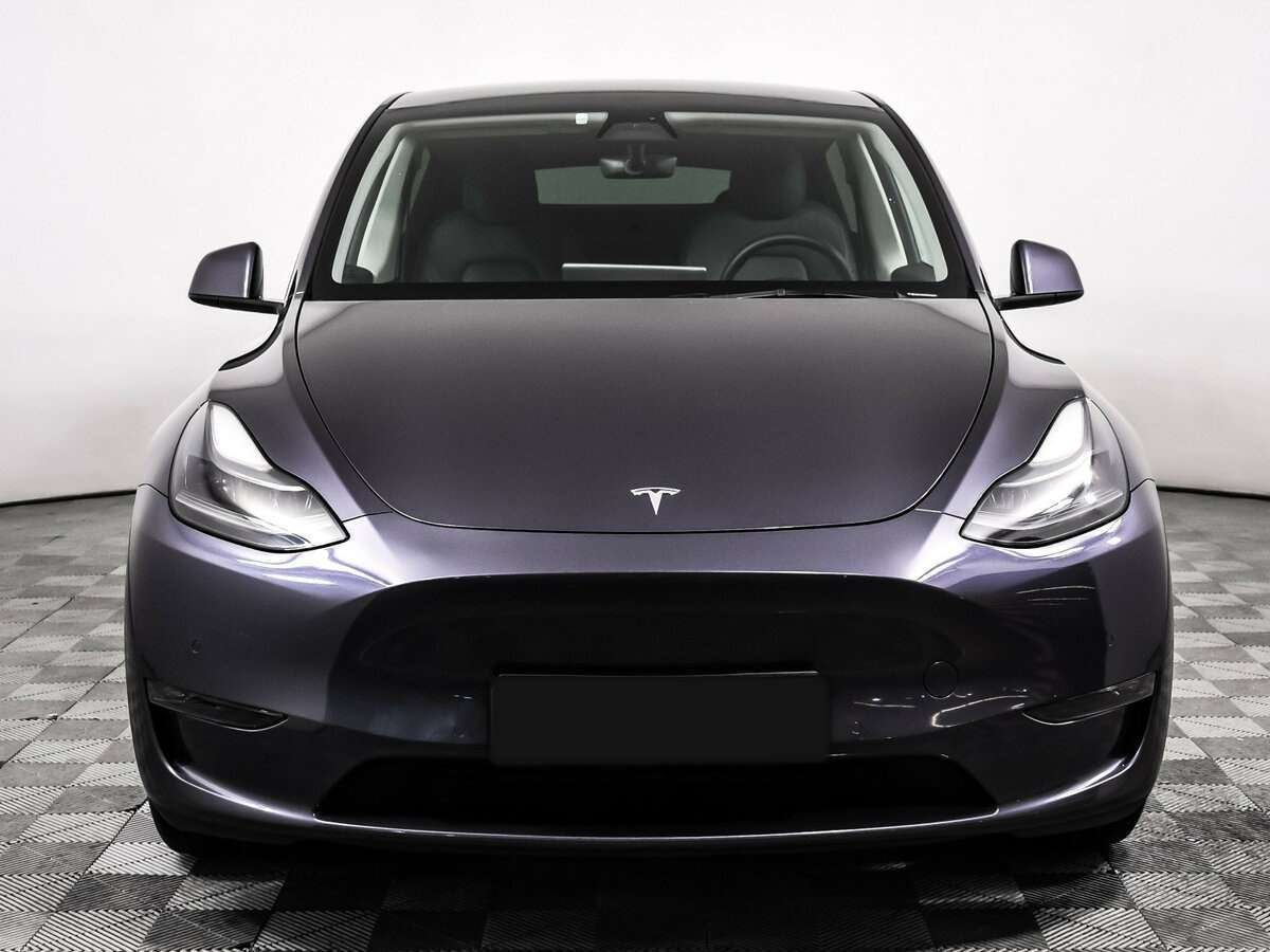 Tesla Model Y с пробегом — 2021 год. Фото: #1