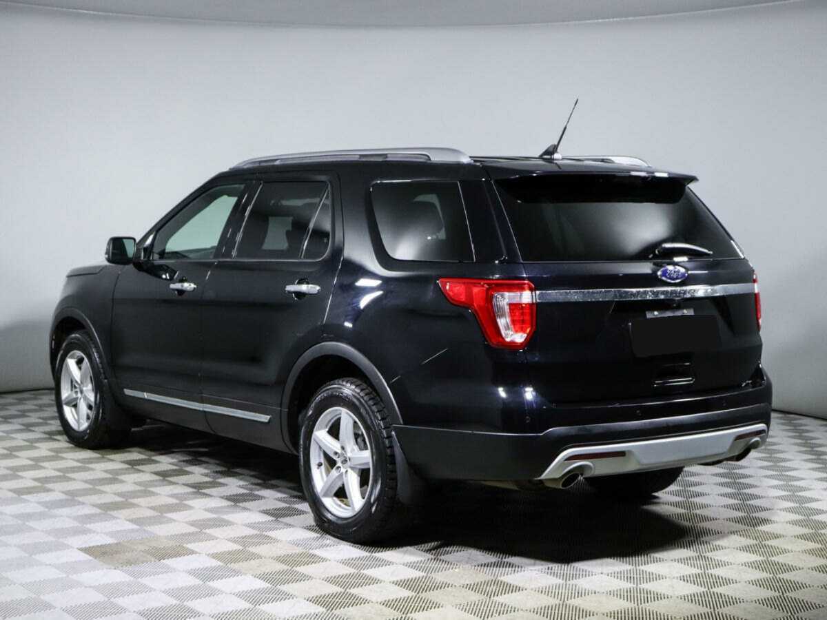 Ford Explorer с пробегом — 2017 год. Фото: #5