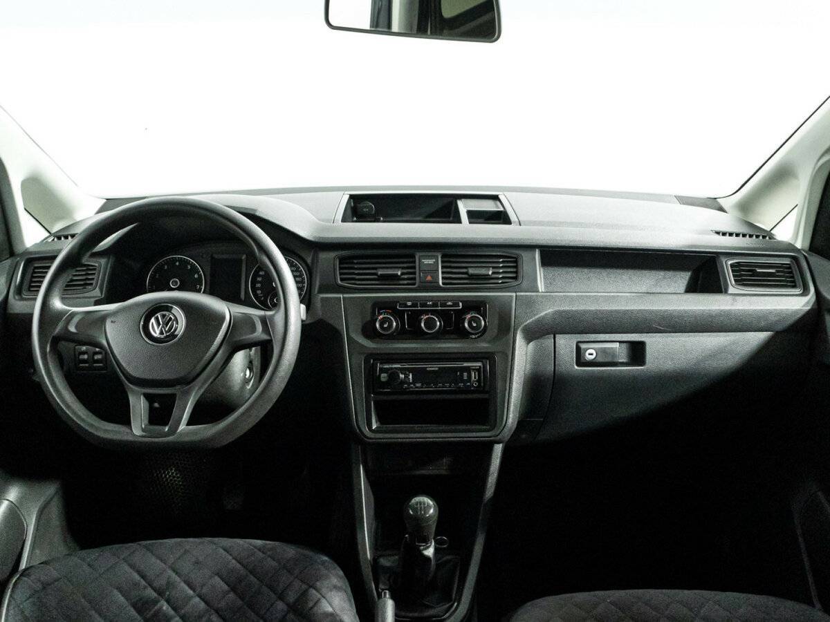 Volkswagen Caddy с пробегом — 2017 год. Фото: #12